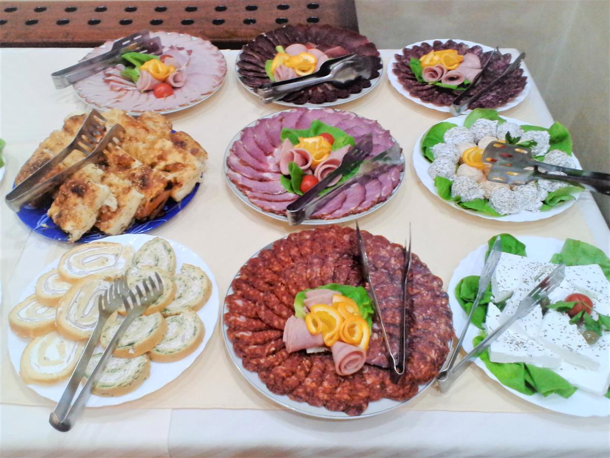 Hotel Tehnograd Kraljevo Luaran gambar