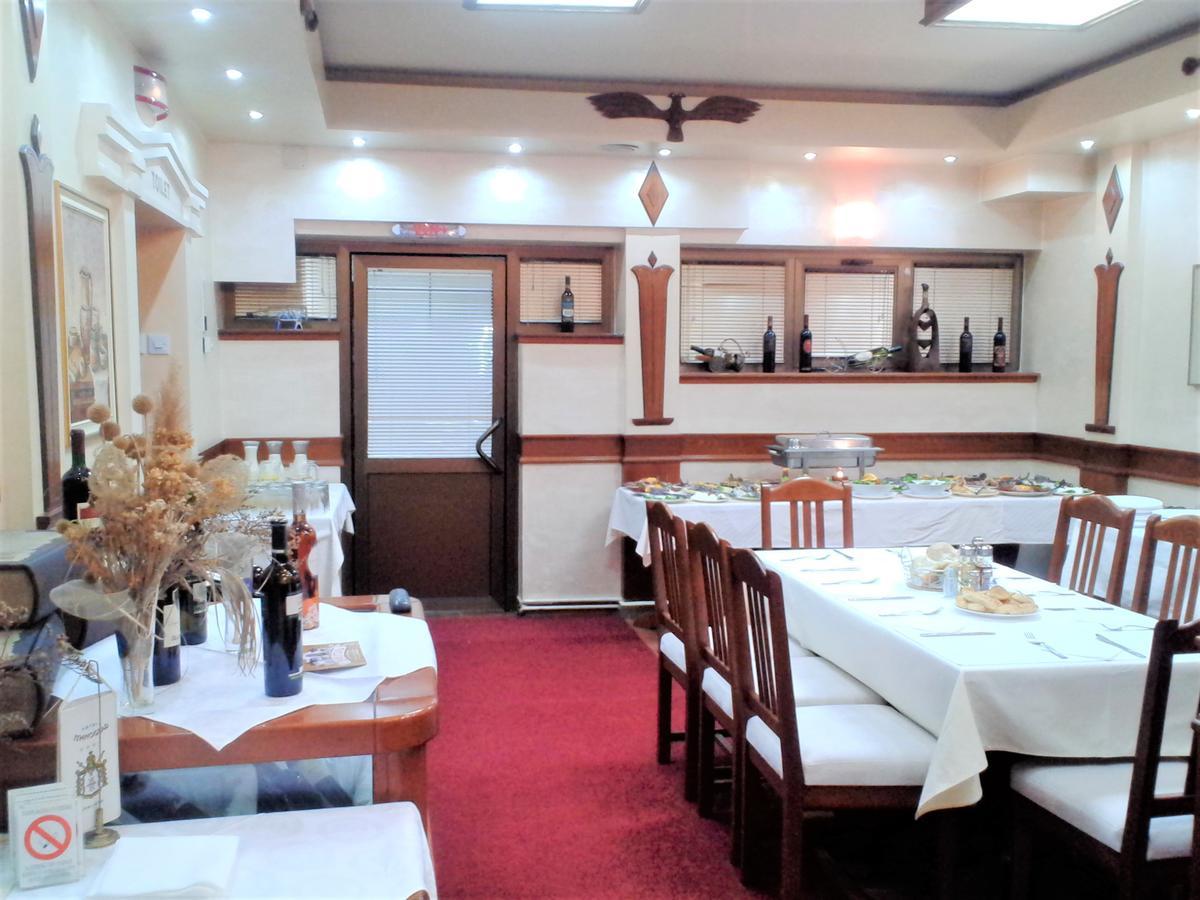 Hotel Tehnograd Kraljevo Luaran gambar
